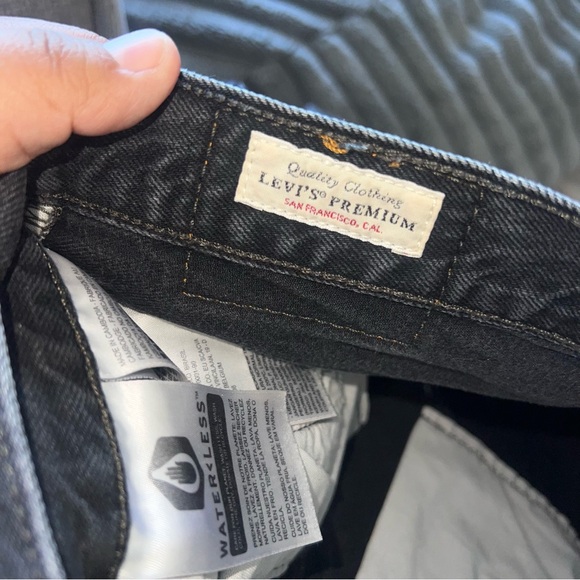 Levi’s Premium 501 Shorts High Rise Black Distressed 26 - Picture 4 of 6